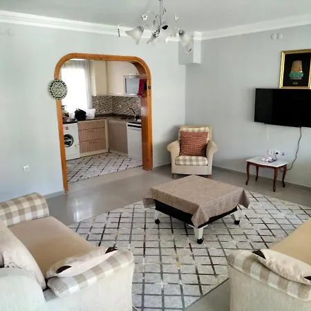 Fethiye,annual 700 Meters From The Sea ホテル フェティエ